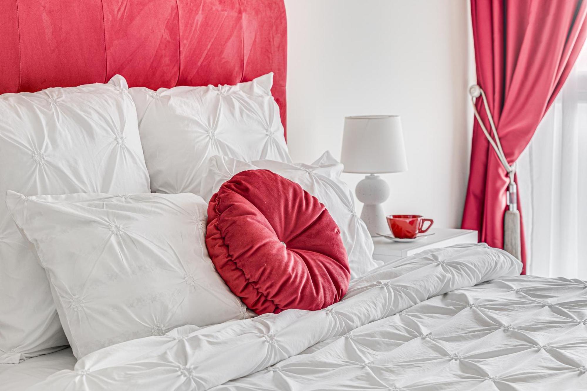 Ari - Ared Luxurious Apartments With Balcony & Free Parking アラド エクステリア 写真