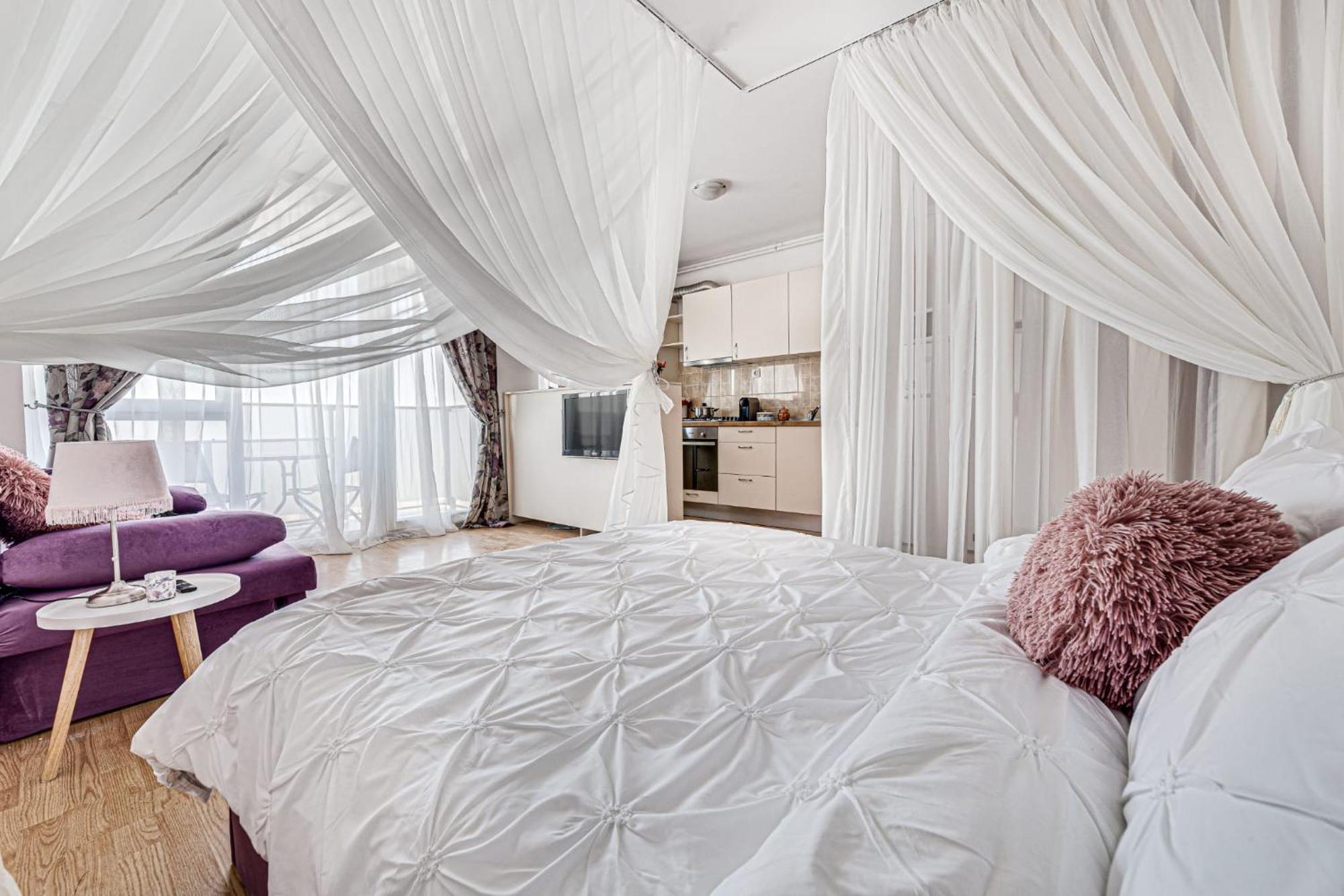 Ari - Ared Luxurious Apartments With Balcony & Free Parking アラド エクステリア 写真