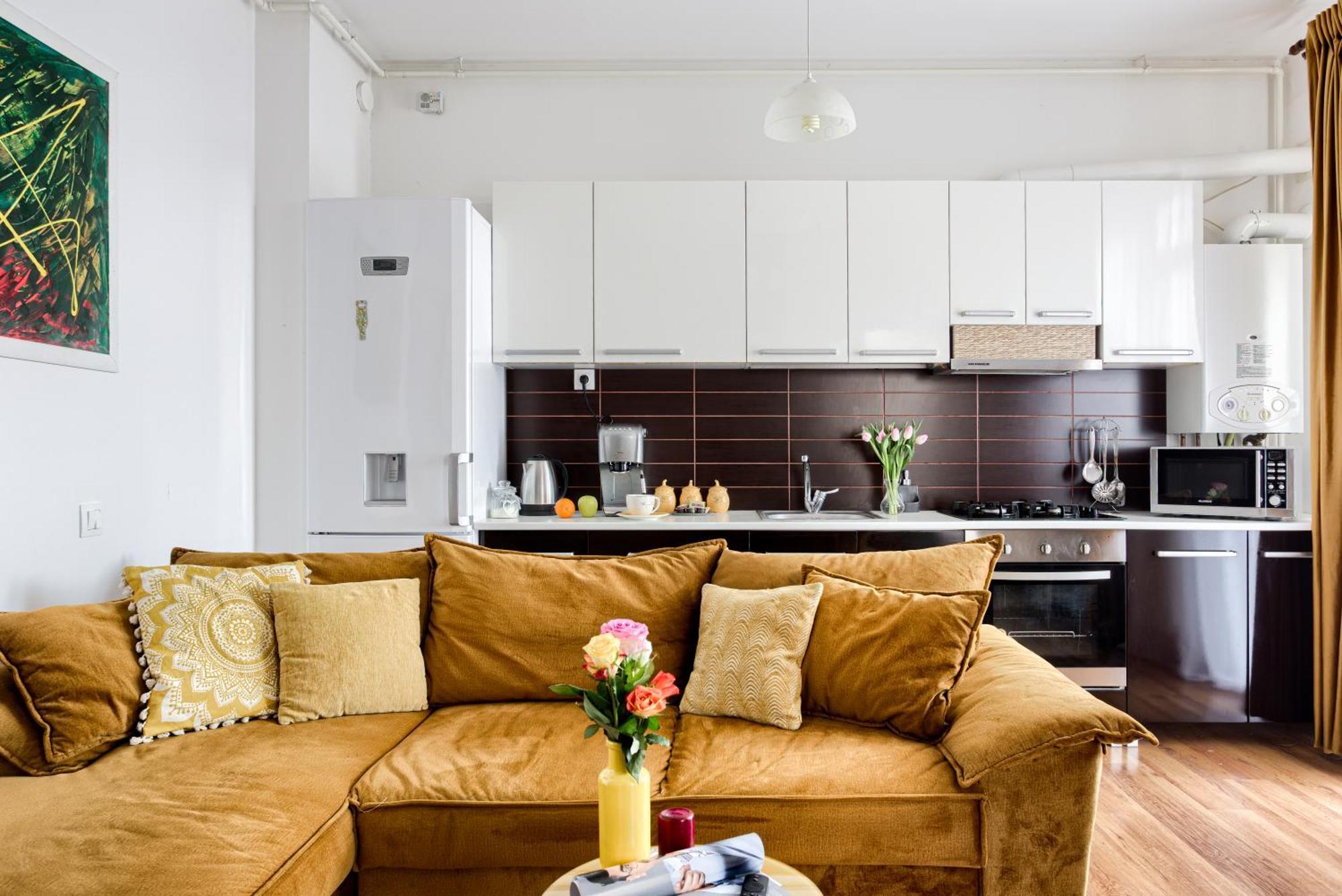 Ari - Ared Luxurious Apartments With Balcony & Free Parking アラド エクステリア 写真