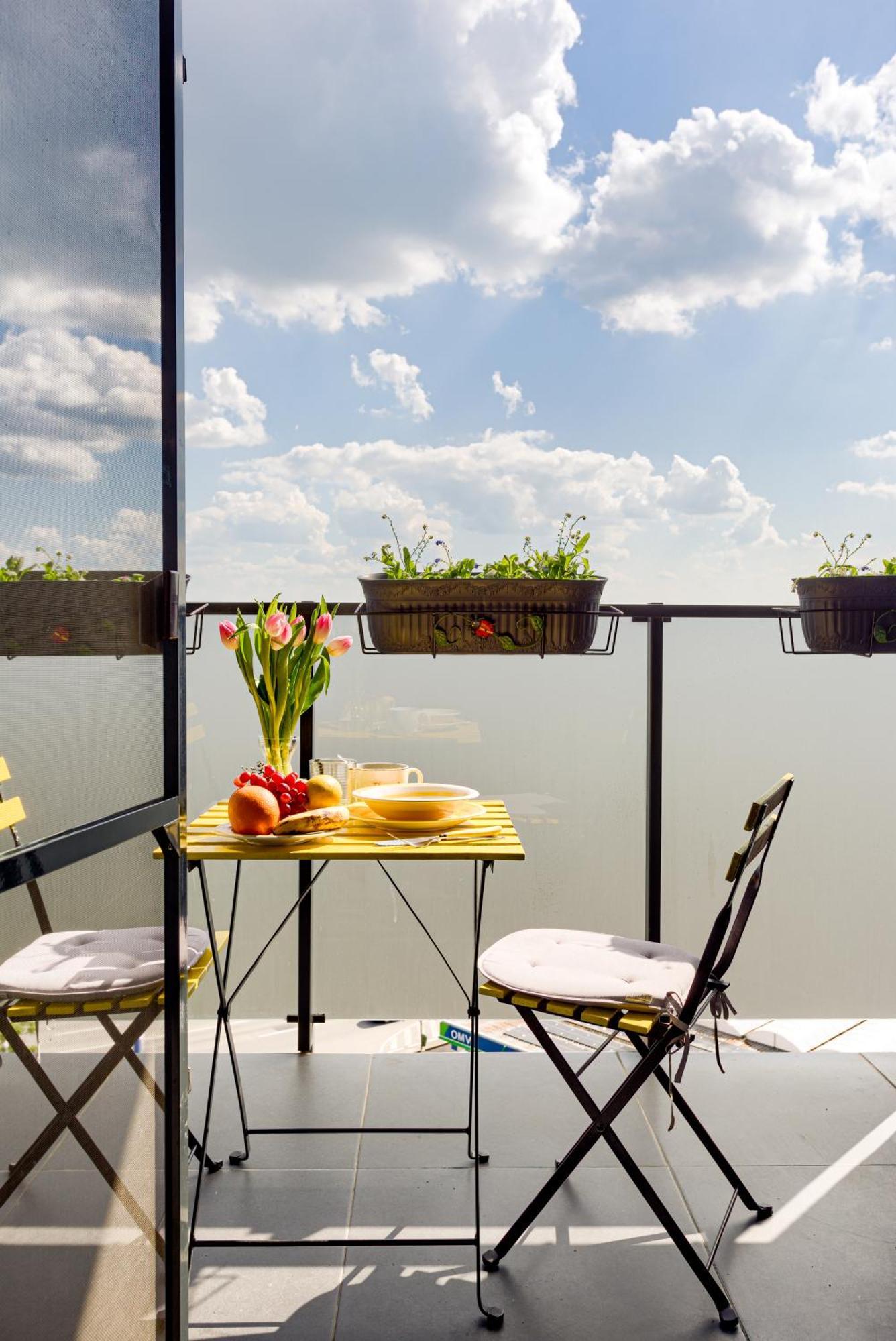 Ari - Ared Luxurious Apartments With Balcony & Free Parking アラド エクステリア 写真